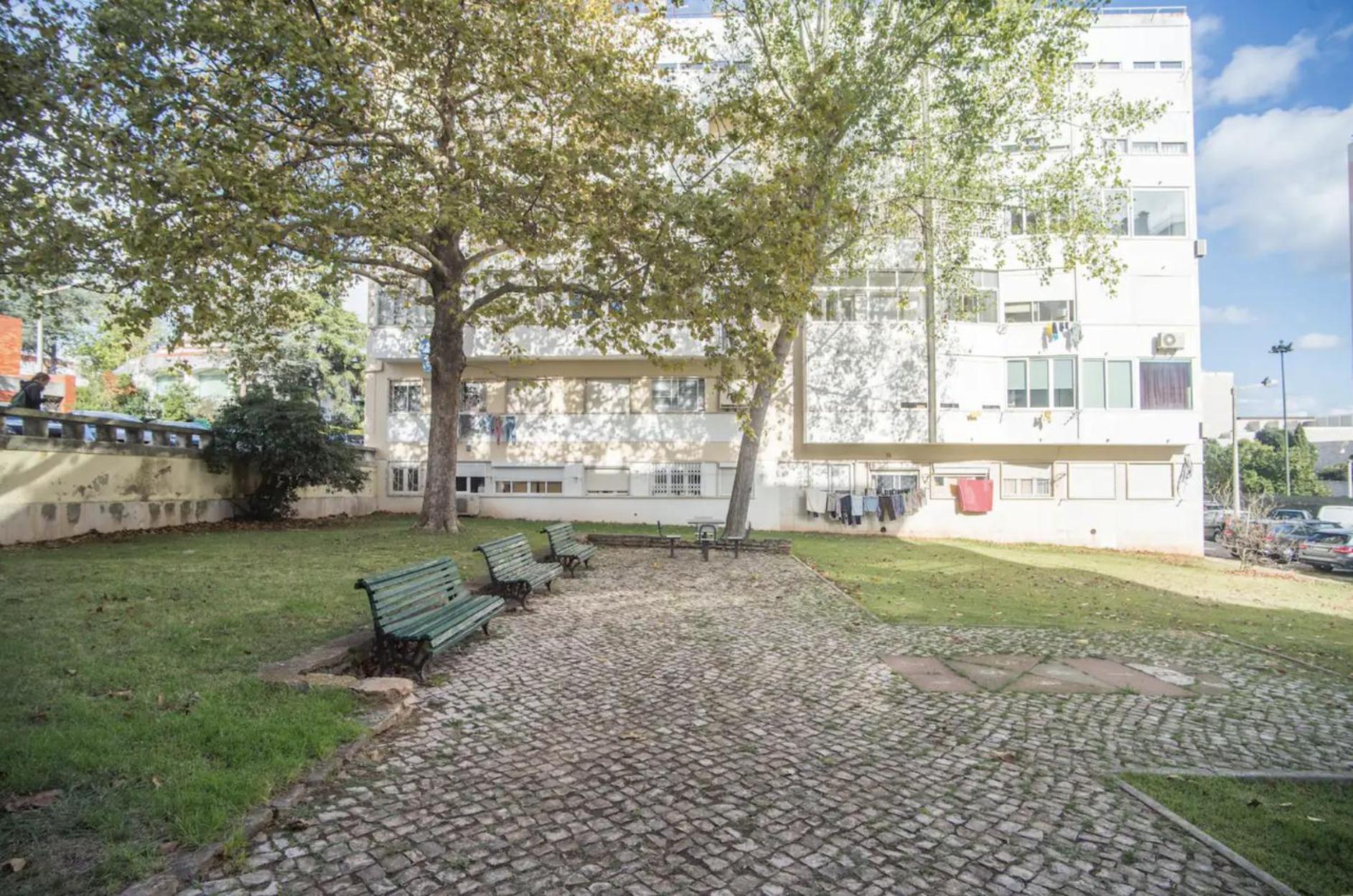 Spacious Apartment In Belem Lisbon Exterior photo